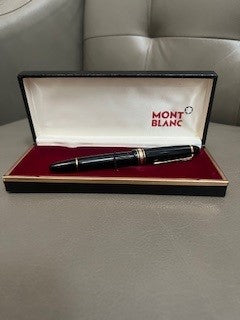 Montblanc Meisterstück Gold-Coated Fountain Pen Pre-Owned